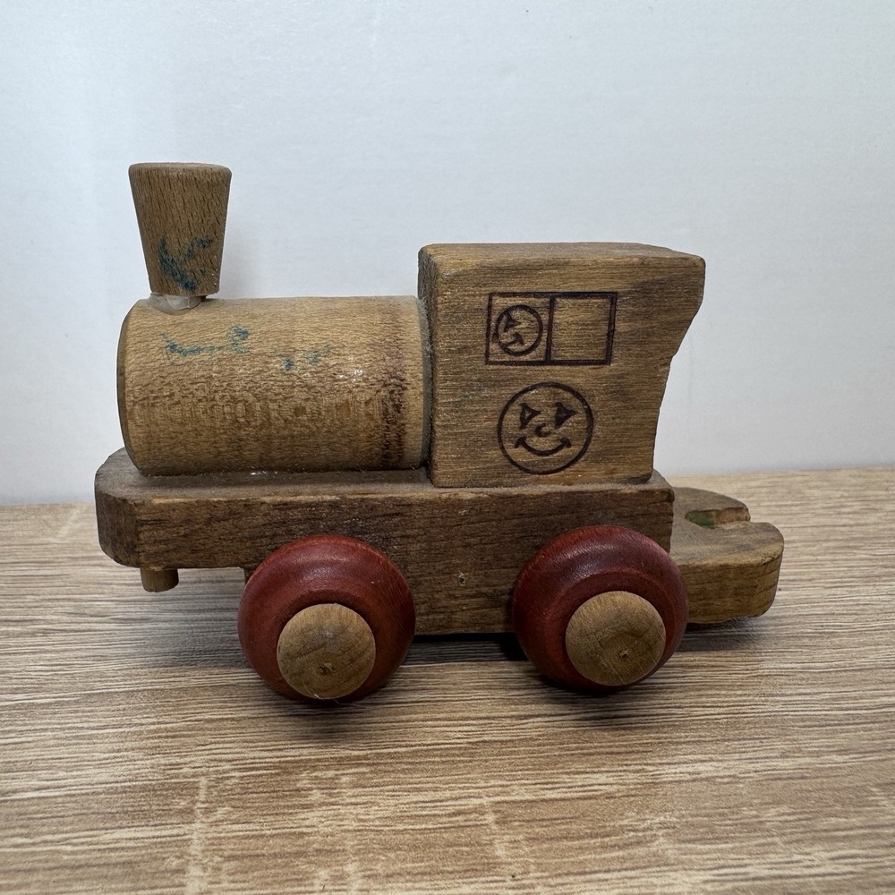 Vintage Montgomery Schoolhouse Vermont Wooden Toy Train‎ Engine Locomotive
